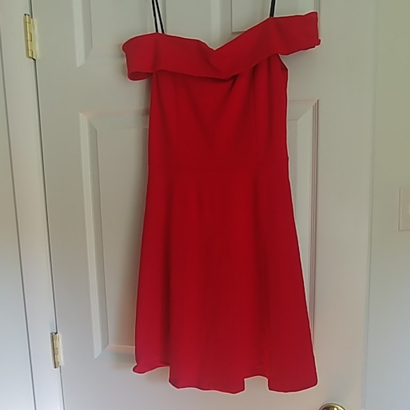 Lulu's Dress - Picture 3 of 4